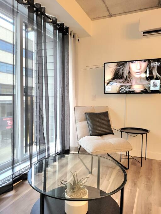 Condo Chic, Centre-Ville Piscine, Terrasse, Gym Québec Dış mekan fotoğraf