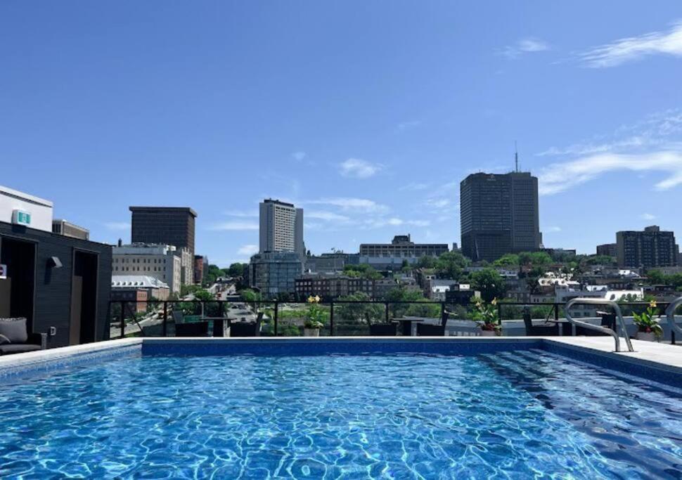 Condo Chic, Centre-Ville Piscine, Terrasse, Gym Québec Dış mekan fotoğraf
